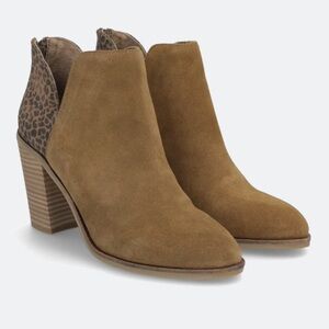 Suede animal print booties sz 9